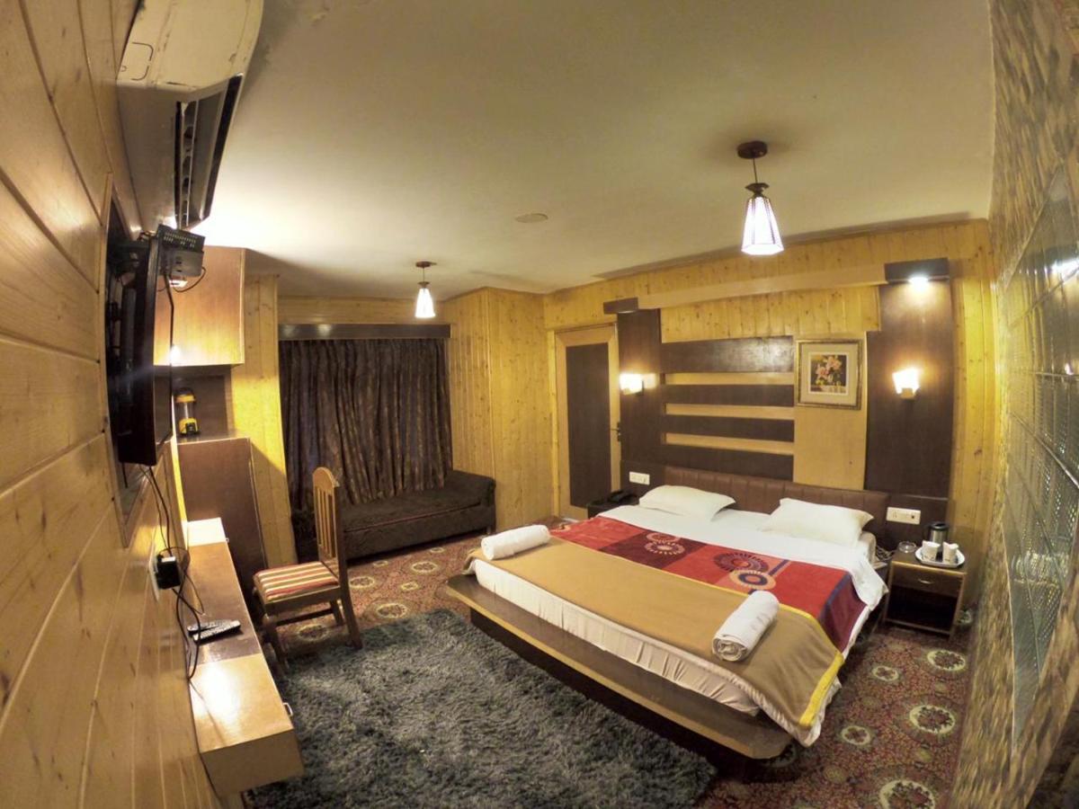 Hotel Akbar Sonamarg Sonāmarg Exterior foto