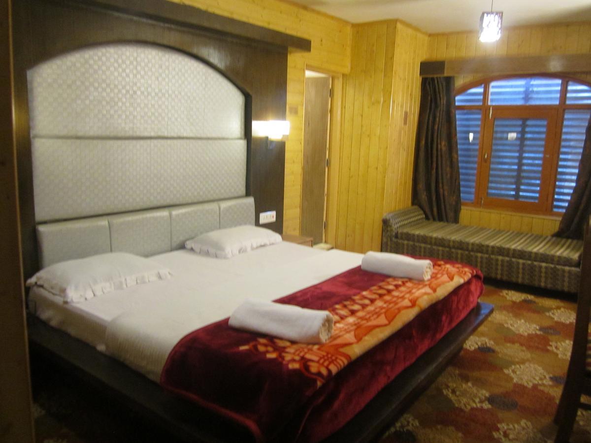Hotel Akbar Sonamarg Sonāmarg Exterior foto