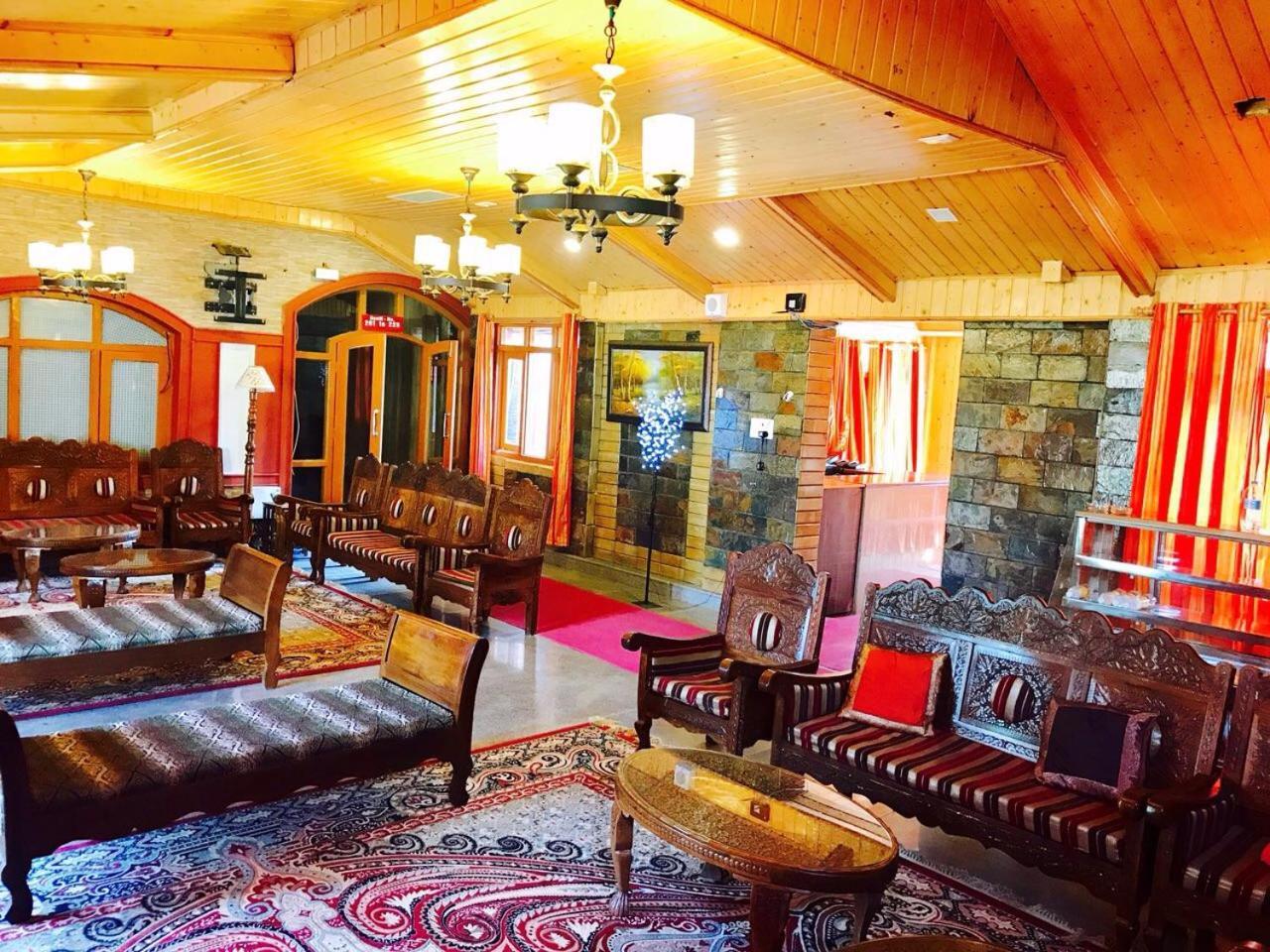 Hotel Akbar Sonamarg Sonāmarg Exterior foto